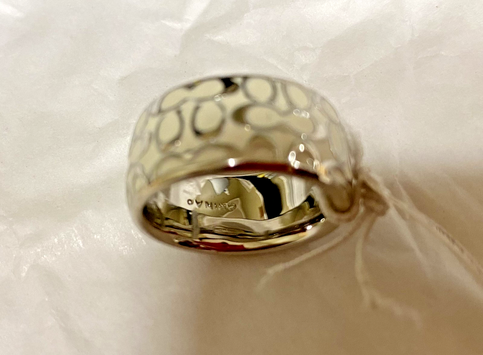 NWT Coach Miranda Enamel Ring - White Sliver / Size 6 / 94346