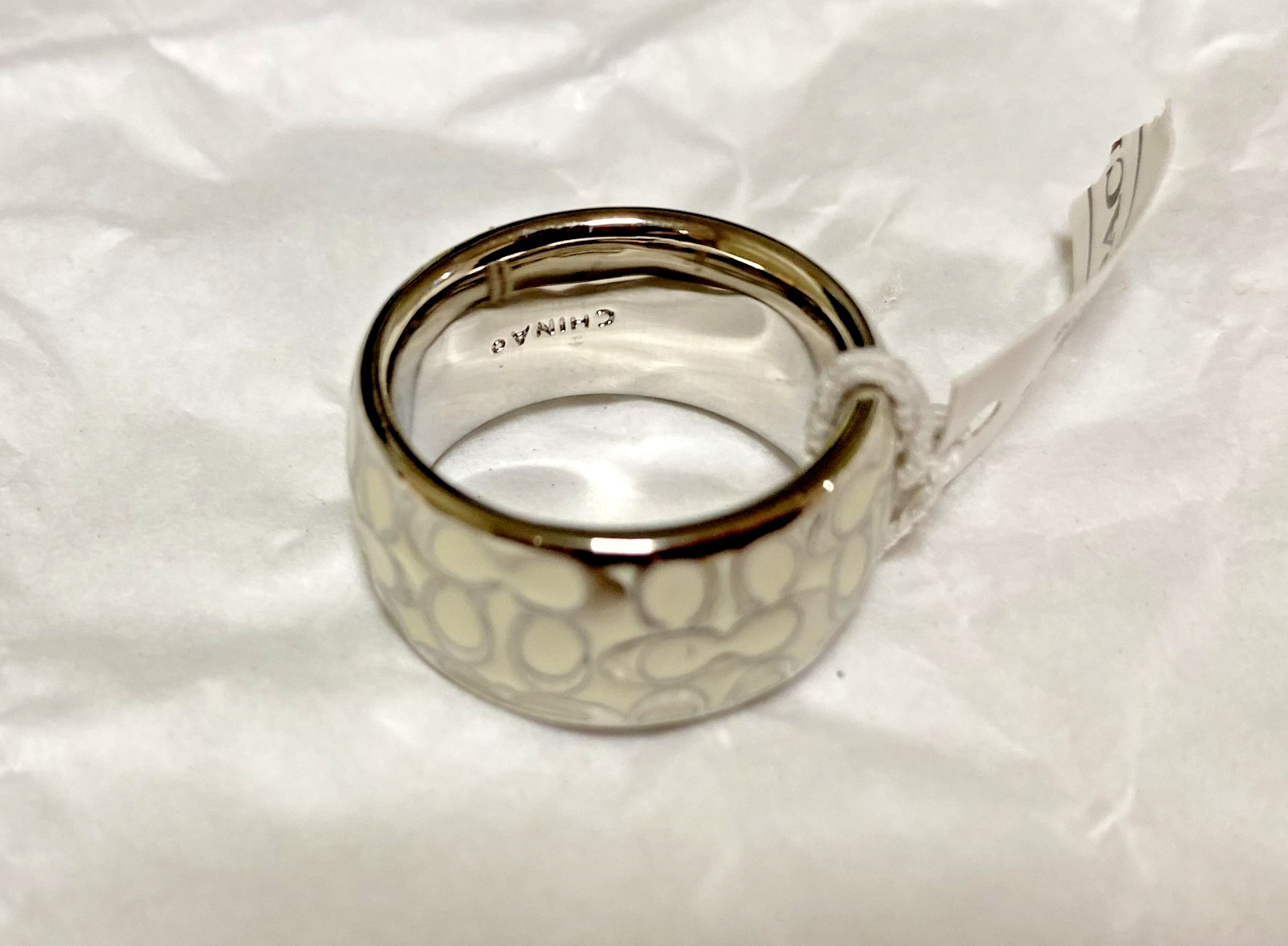 NWT Coach Miranda Enamel Ring - White Sliver / Size 6 / 94346